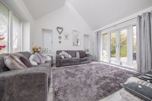 THE HAWTHORNS- click for photo gallery